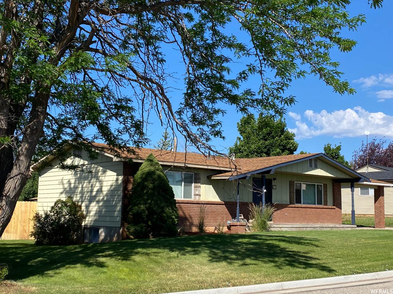 96 Mountain View Dr - Photo 1