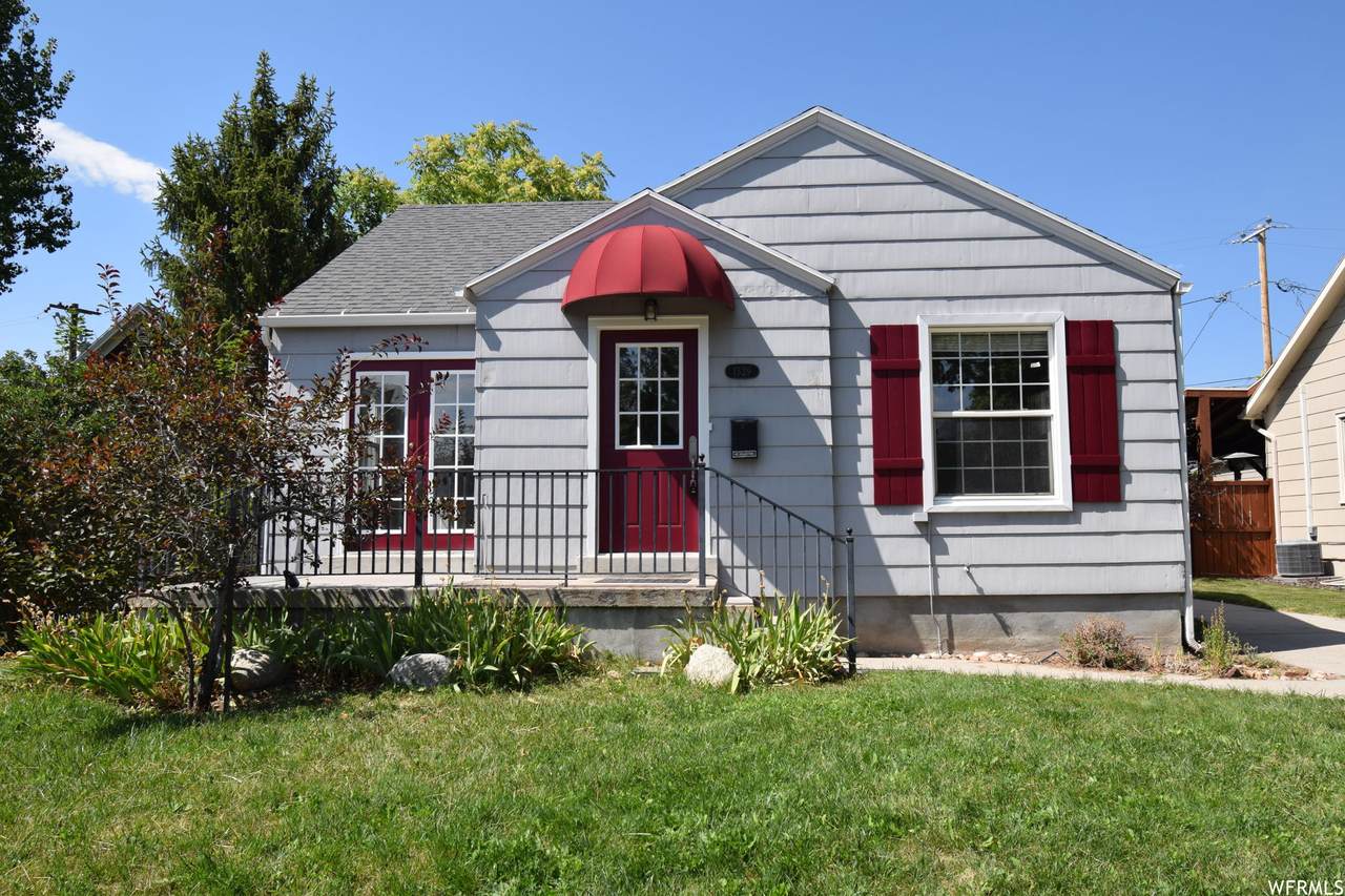 1529 Ramona Ave - Photo 1