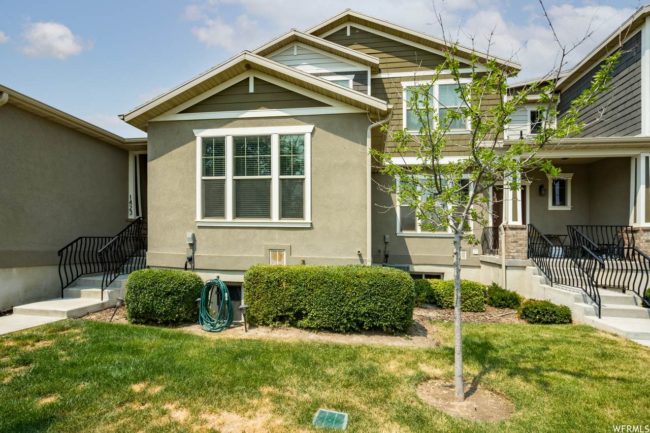 1423 Mountain View Ct - Photo 1
