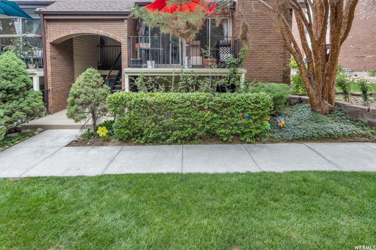 8123 Cottonwood Hills Cir - Photo 1