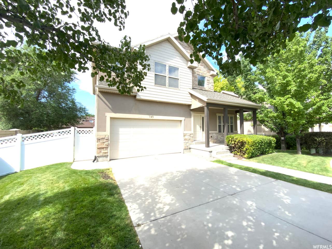 743 Leafwood Ln - Photo 1
