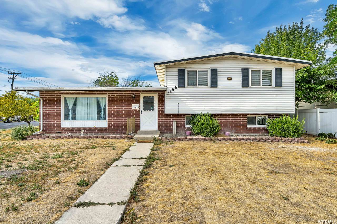 2186 Kirkham Way - Photo 1