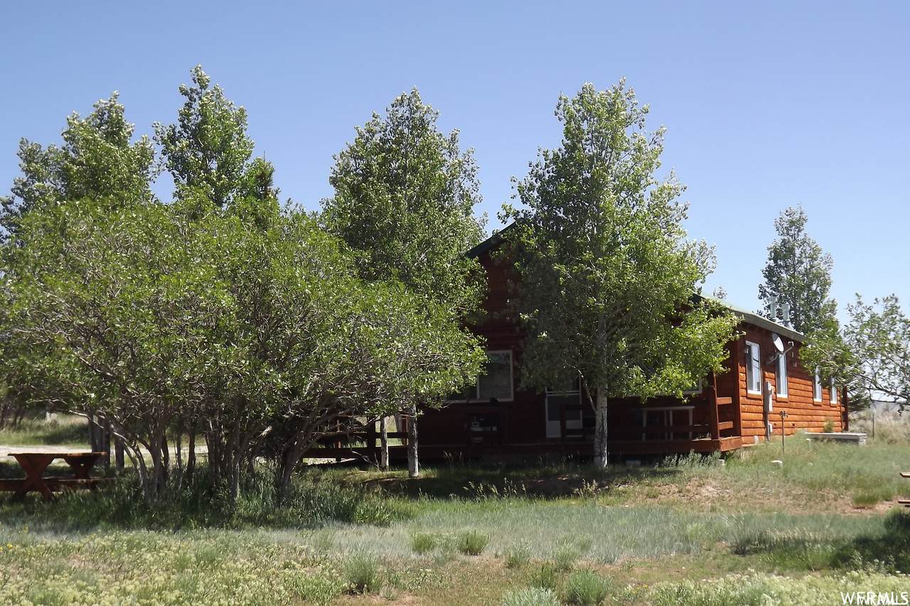 32 Deer Creek Rd - Photo 1
