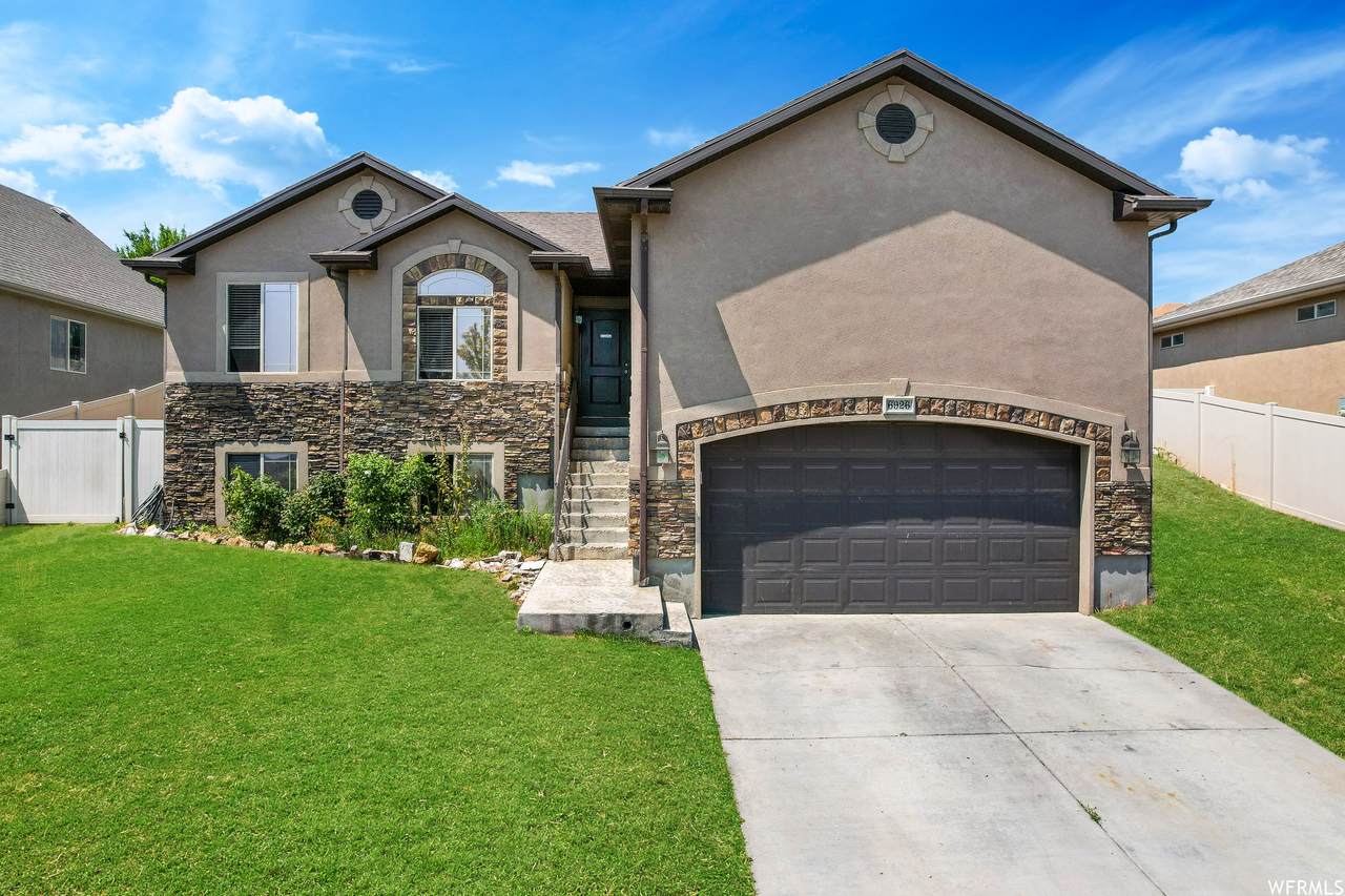 6926 Adventure Way - Photo 1