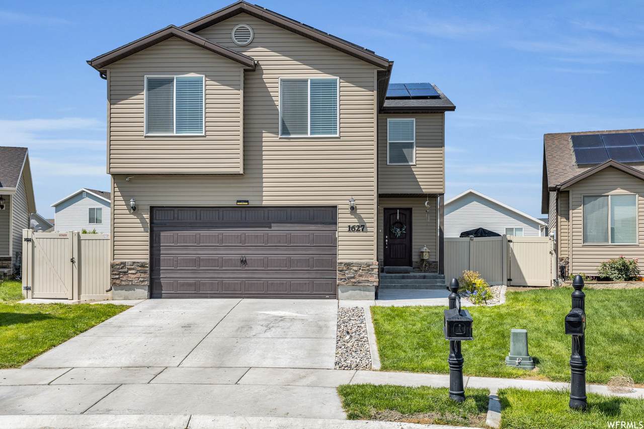 1627 Downwater St - Photo 1