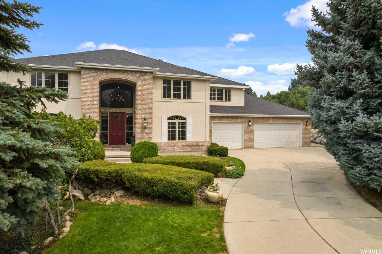 2471 Stonebrook Cir - Photo 1