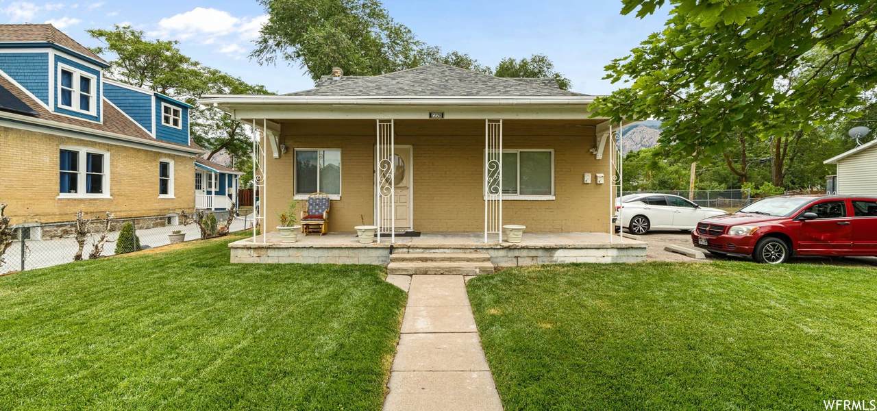 2226 Jefferson Ave - Photo 1