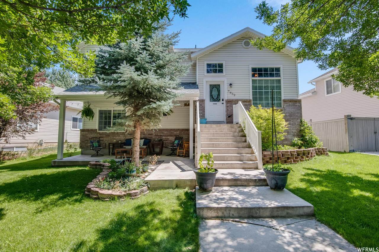 7652 Snowy Owl Rd - Photo 1