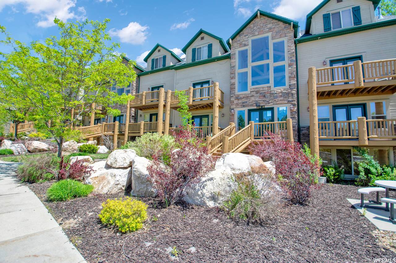 3612 Huntsman Path - Photo 1