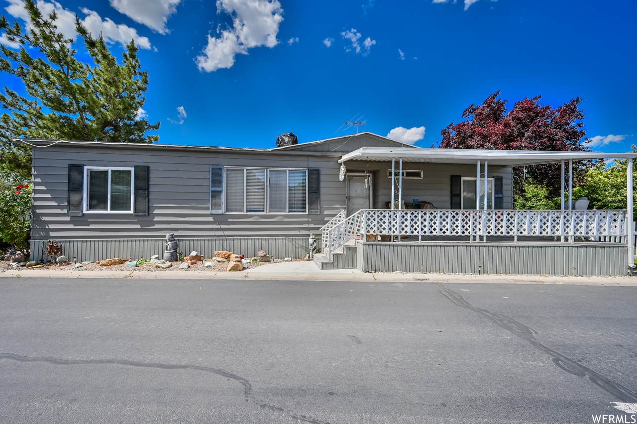 4568 Foxglove Dr - Photo 1