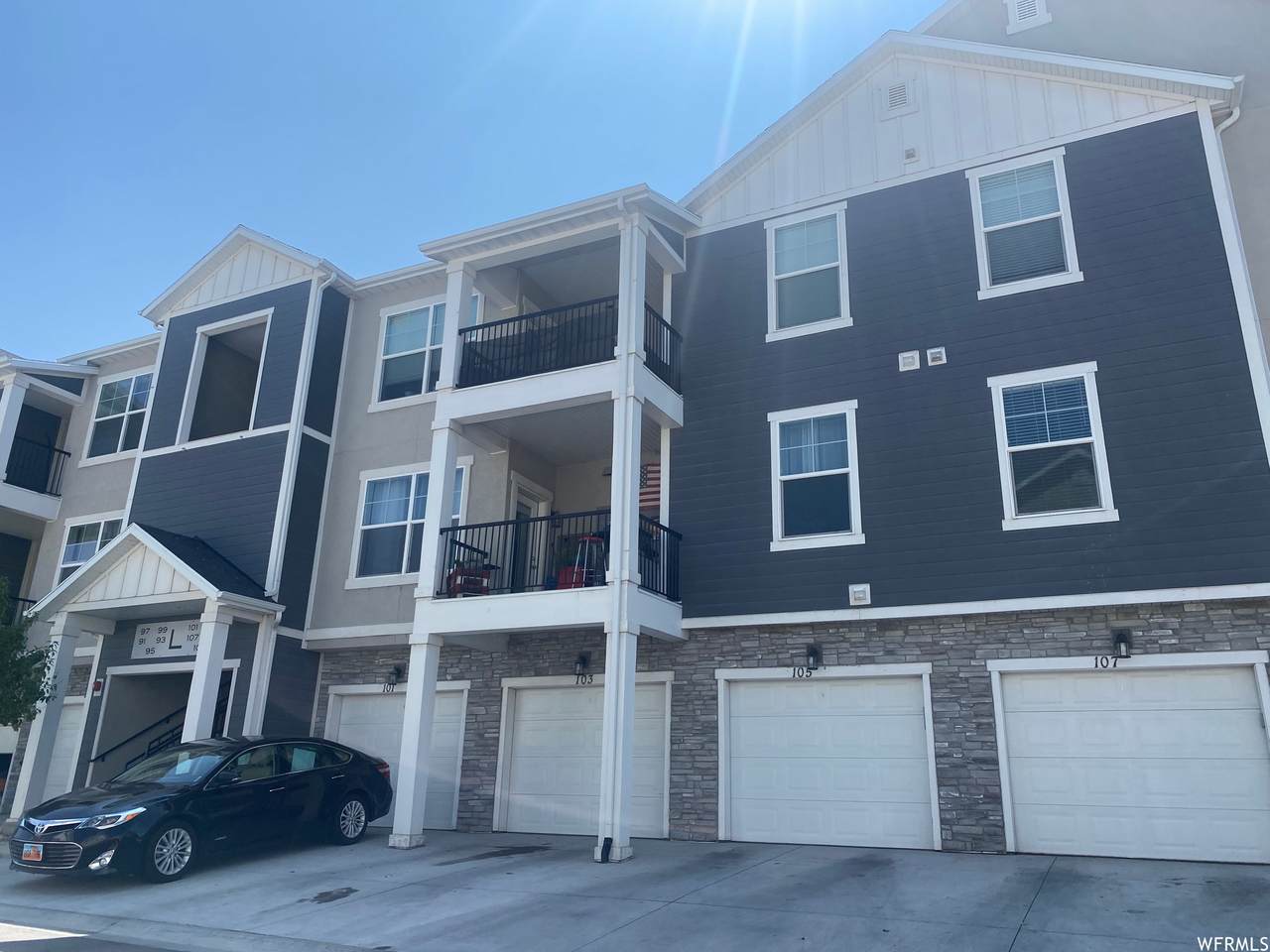 97 Silver Springs Dr - Photo 1