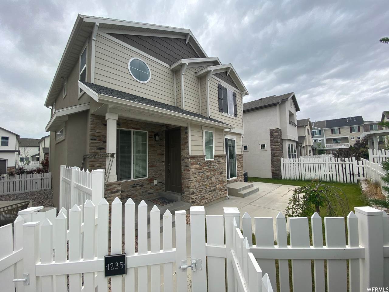 1235 20 - Photo 1