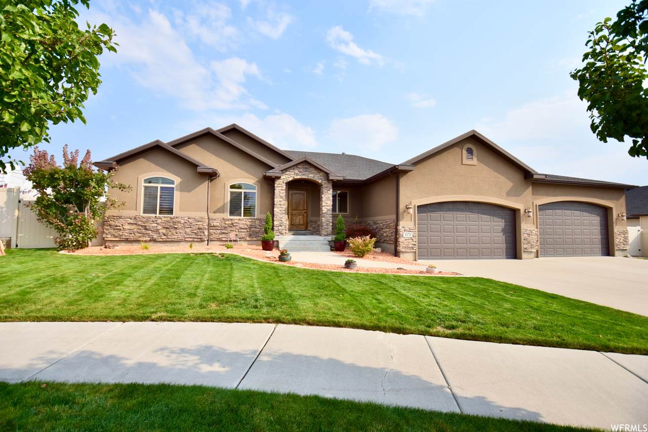 6174 Altamira Dr - Photo 1
