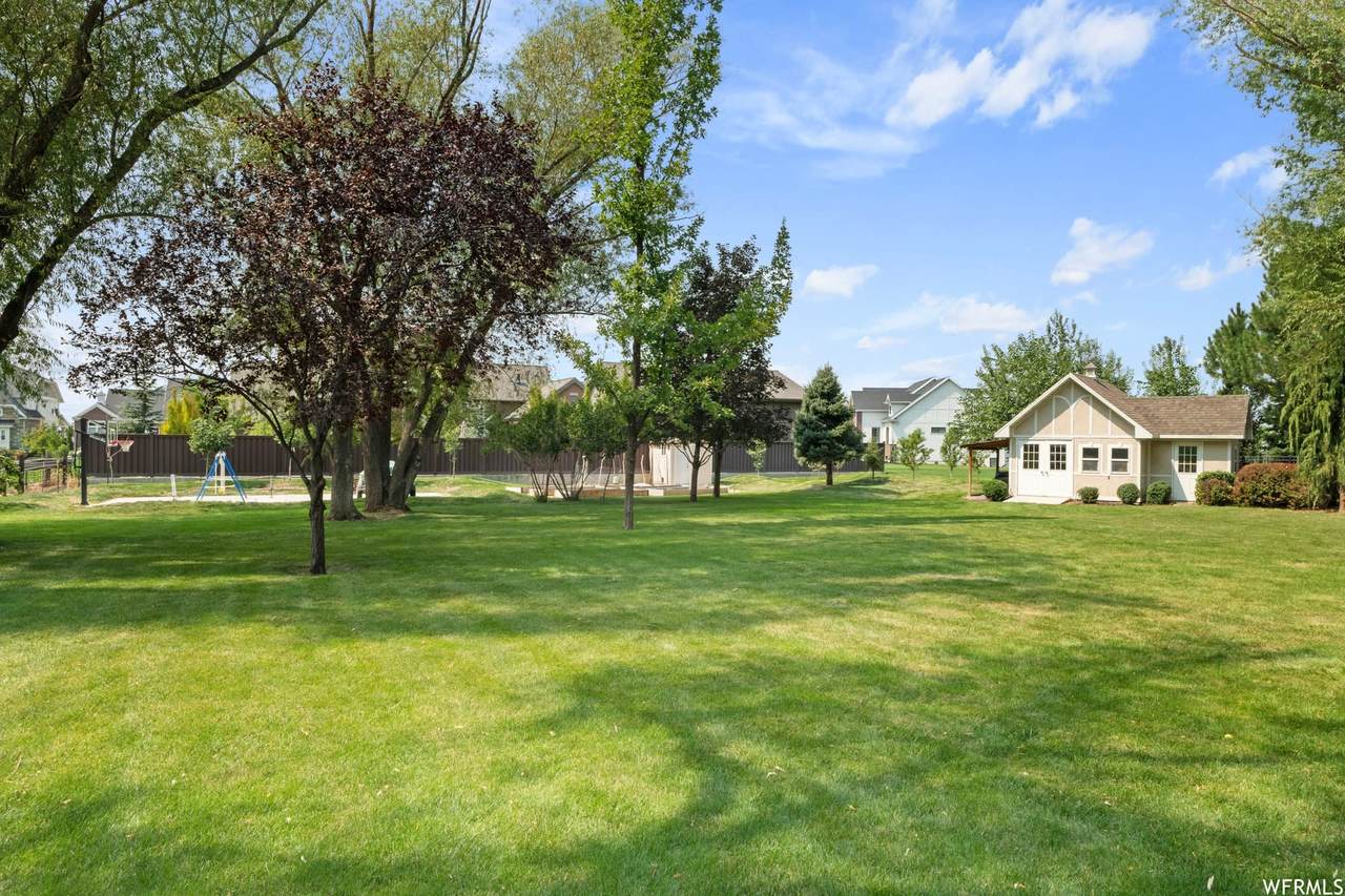 1166 Sunset Dr - Photo 1