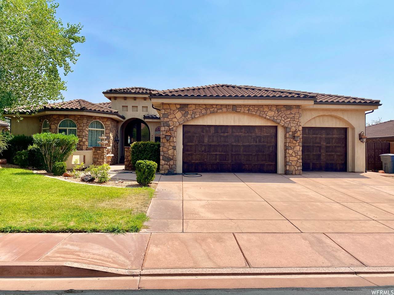 480 Tonapah Way - Photo 1