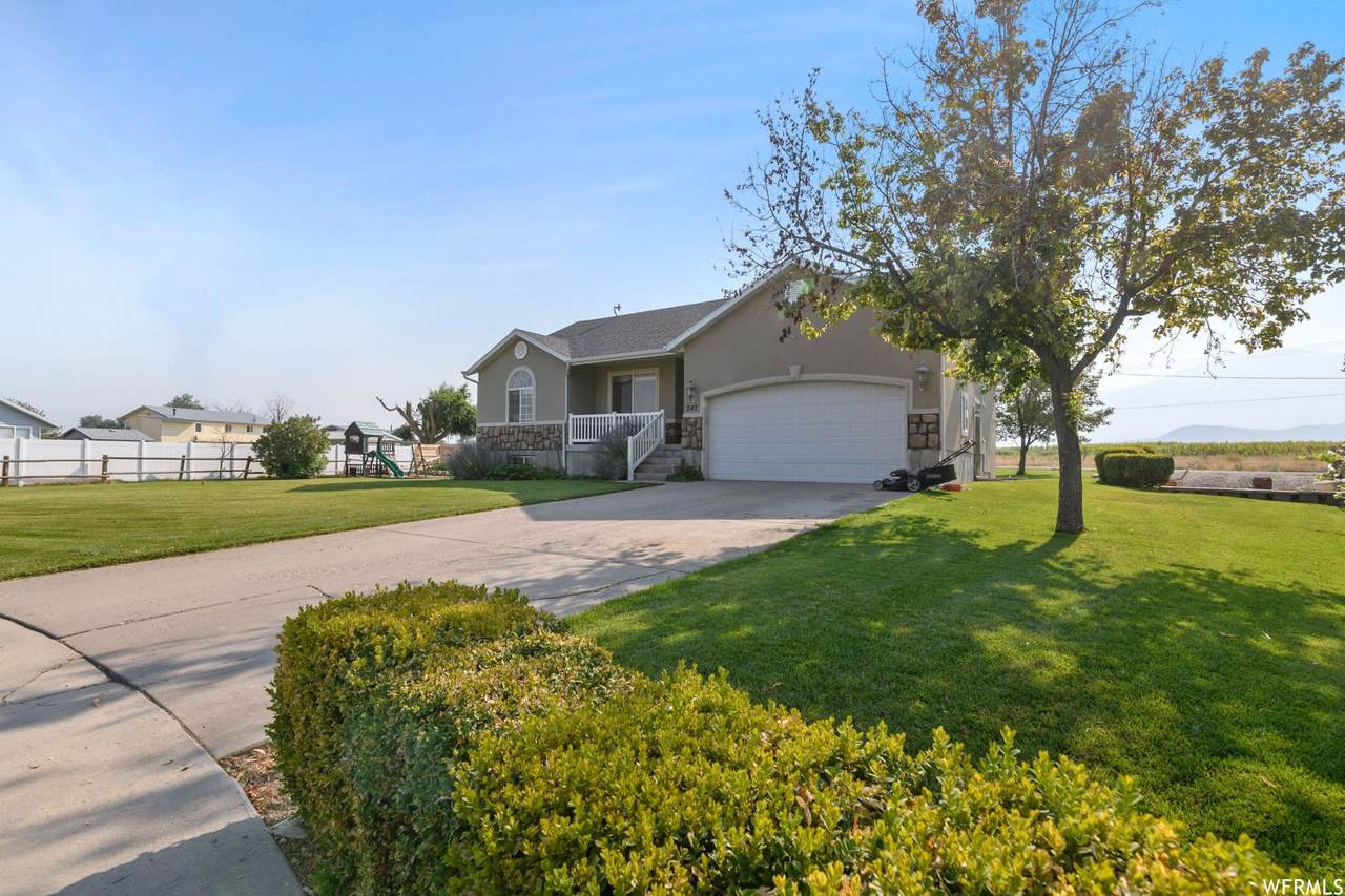247 1700 - Photo 1