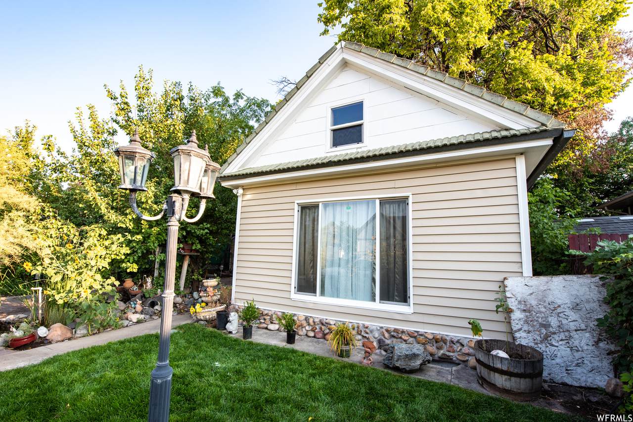 158 Downington Ave - Photo 1