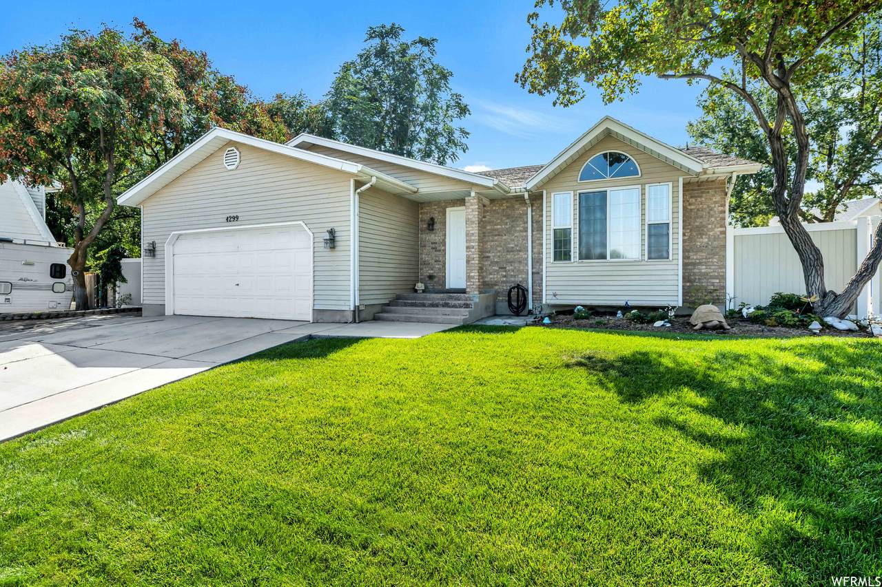 4299 Glasgow Dr - Photo 1
