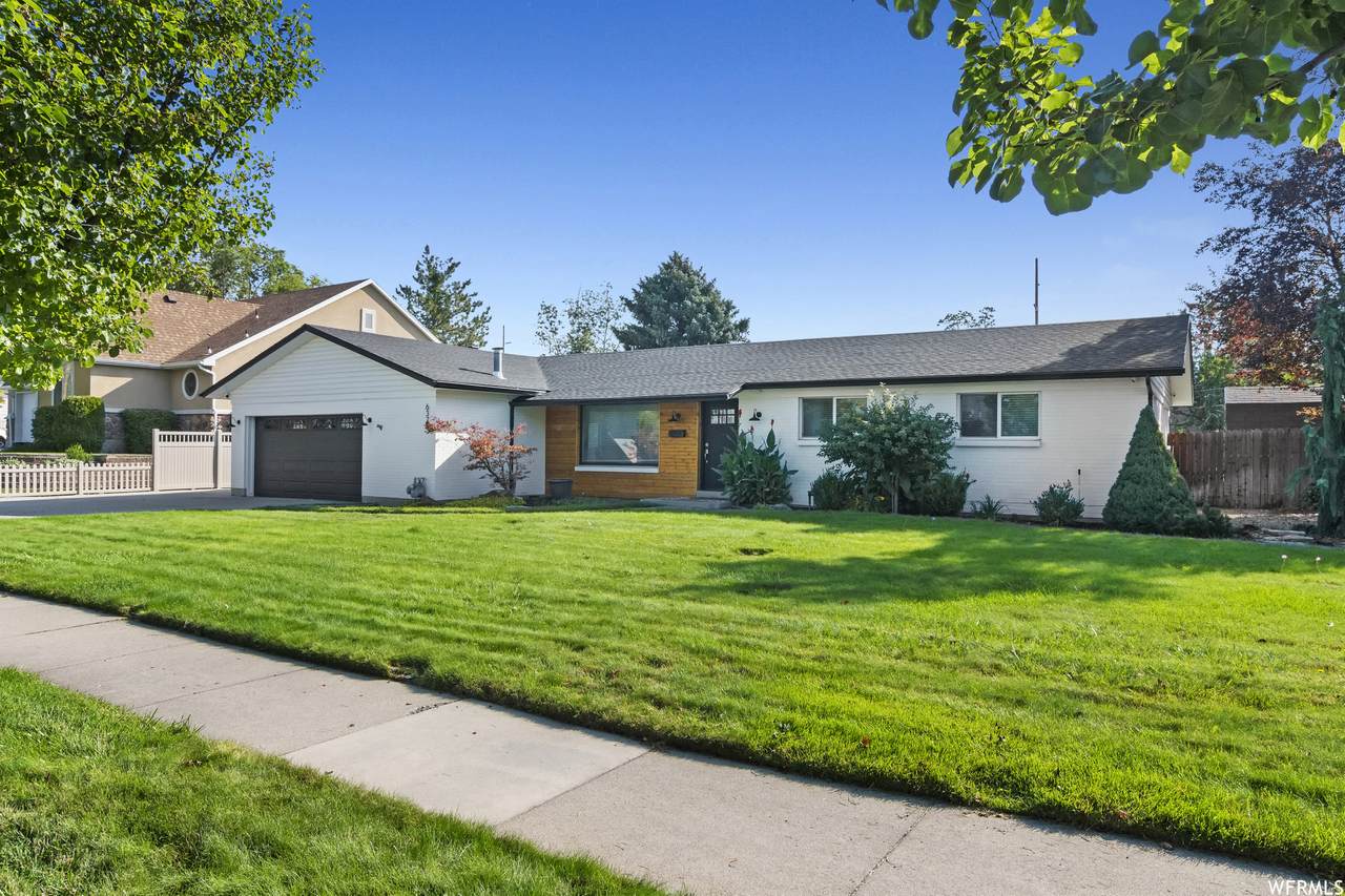 6375 Glen Oaks St - Photo 1