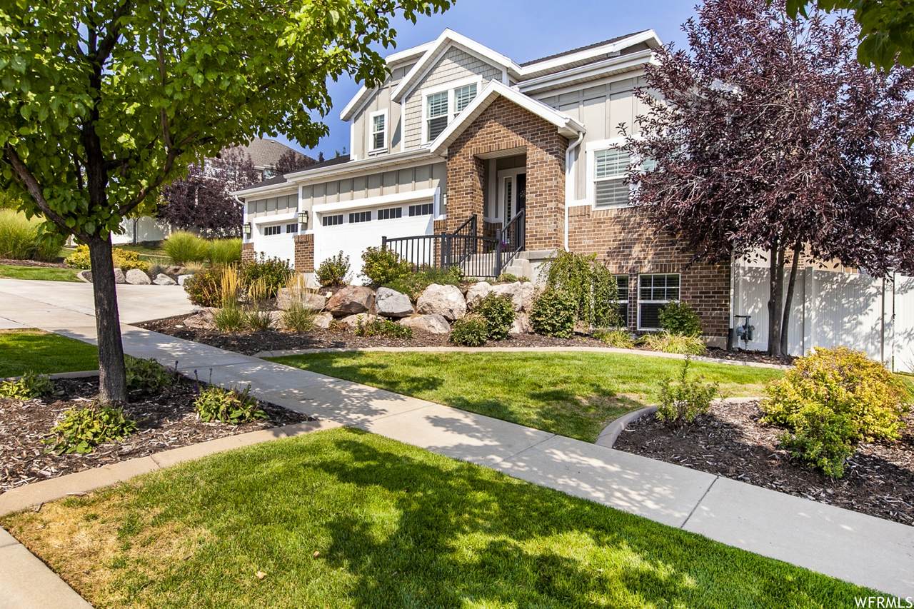 3158 Goshawk Way - Photo 1