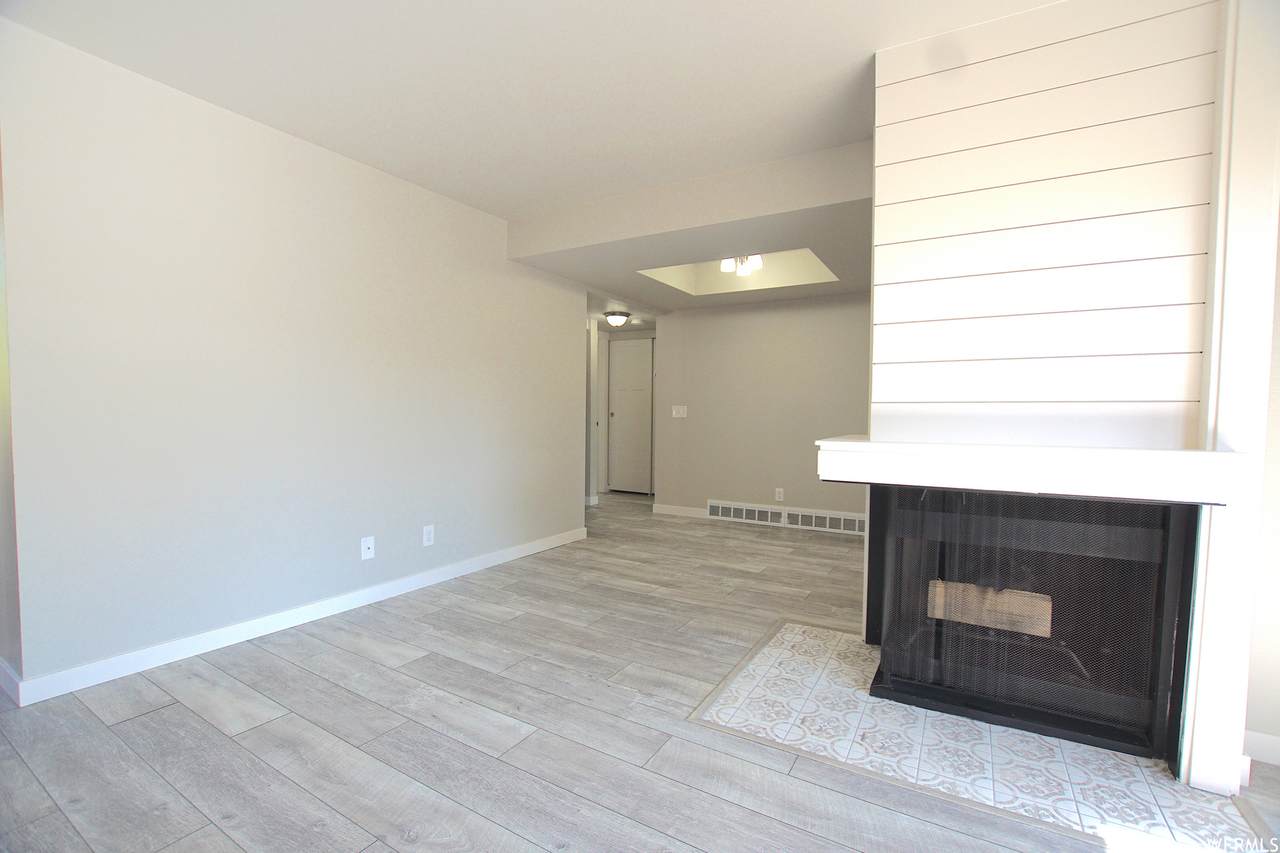 6858 Countrywoods Circle Cir - Photo 1