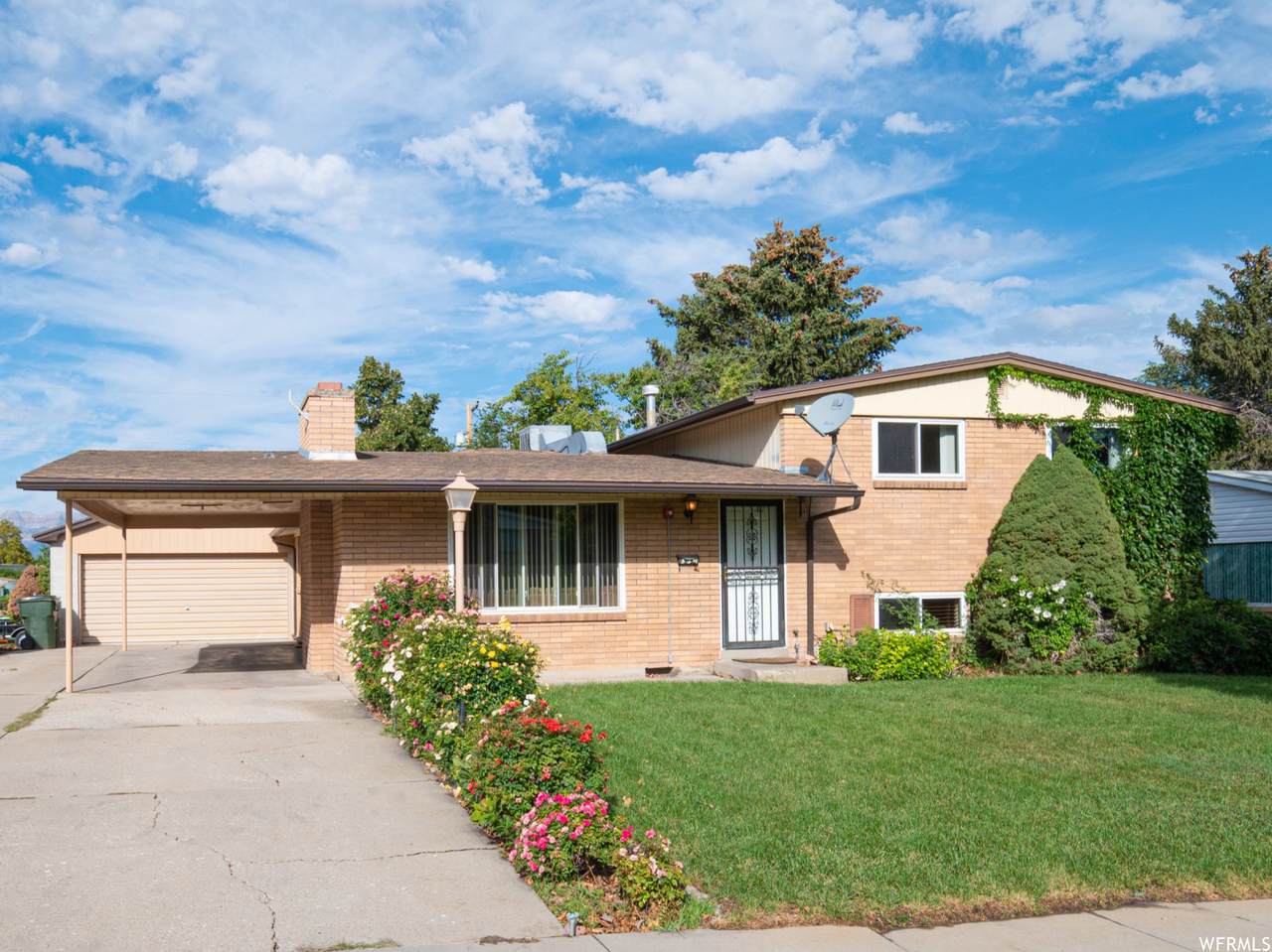 334 Fairlane - Photo 1