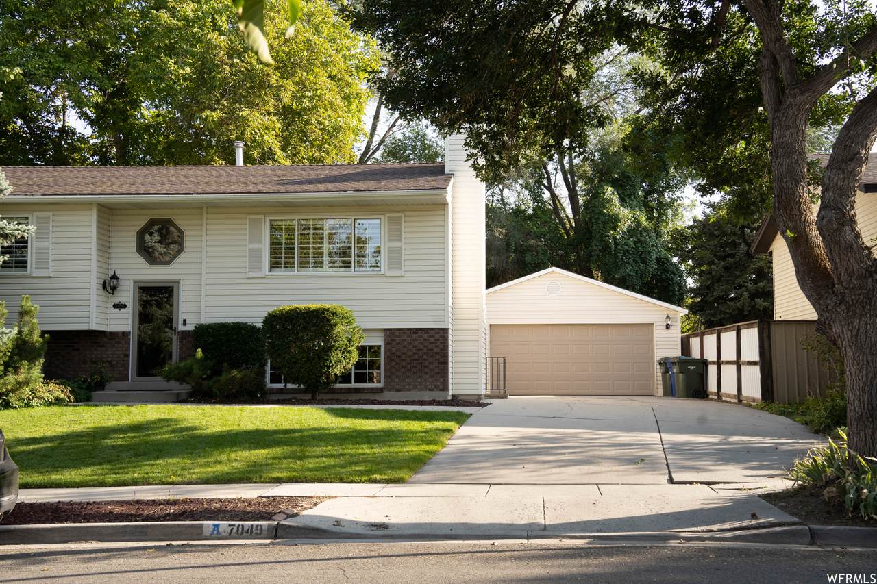 7049 Chula Dr - Photo 1