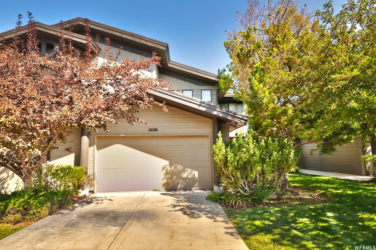 2696 Cottage Loop - Photo 1