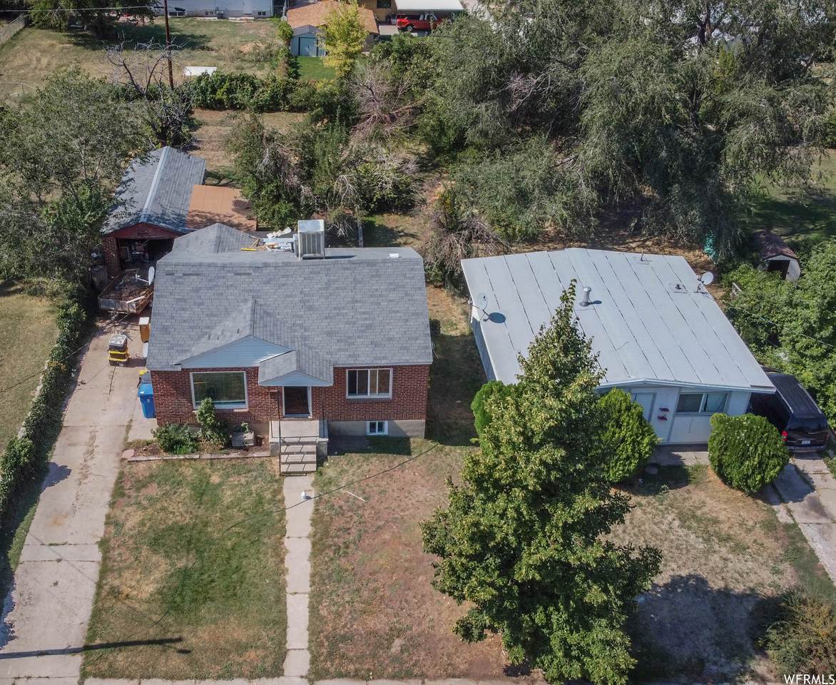 4075 Jefferson Ave - Photo 1