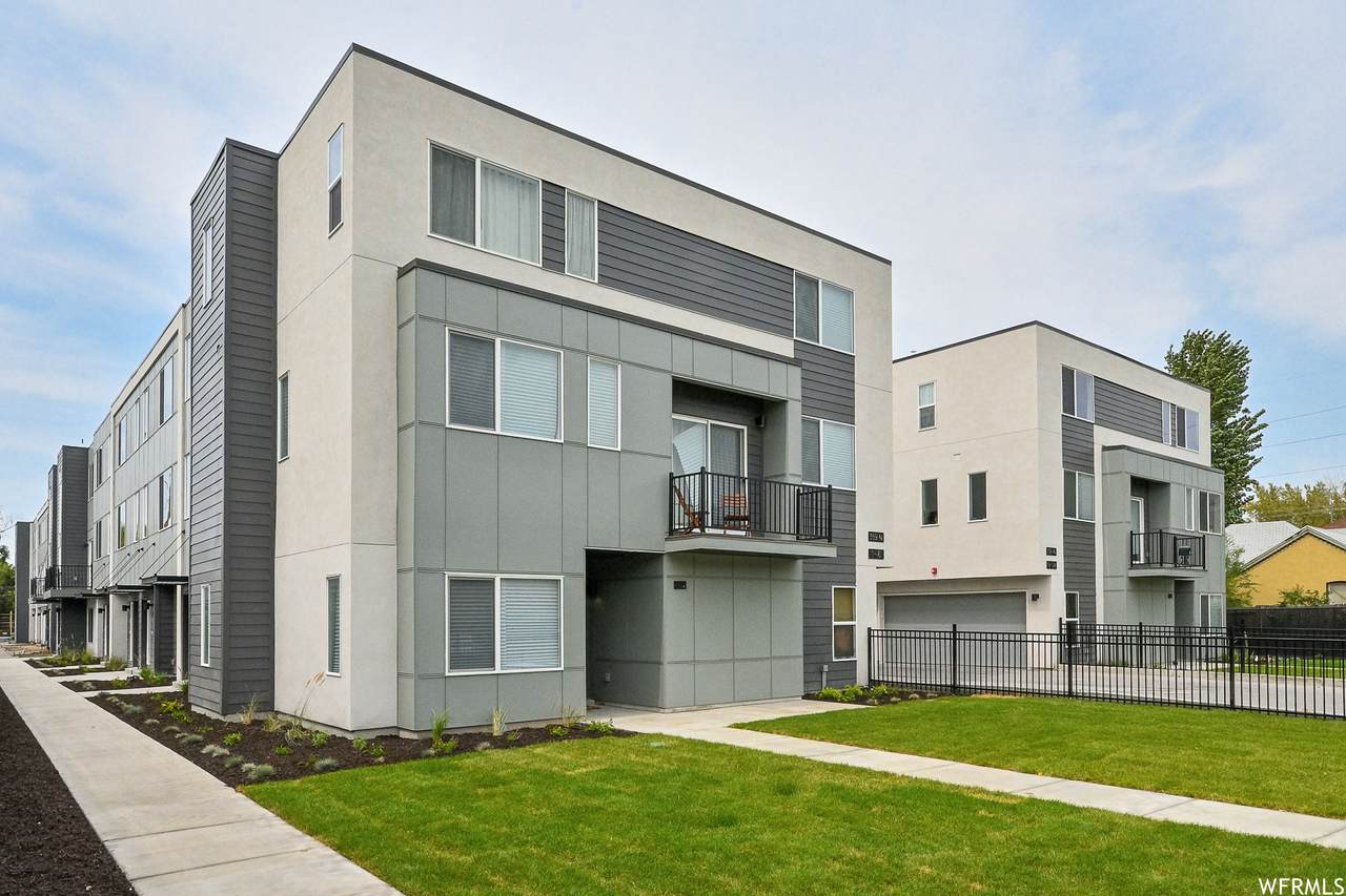 359 700 - Photo 1