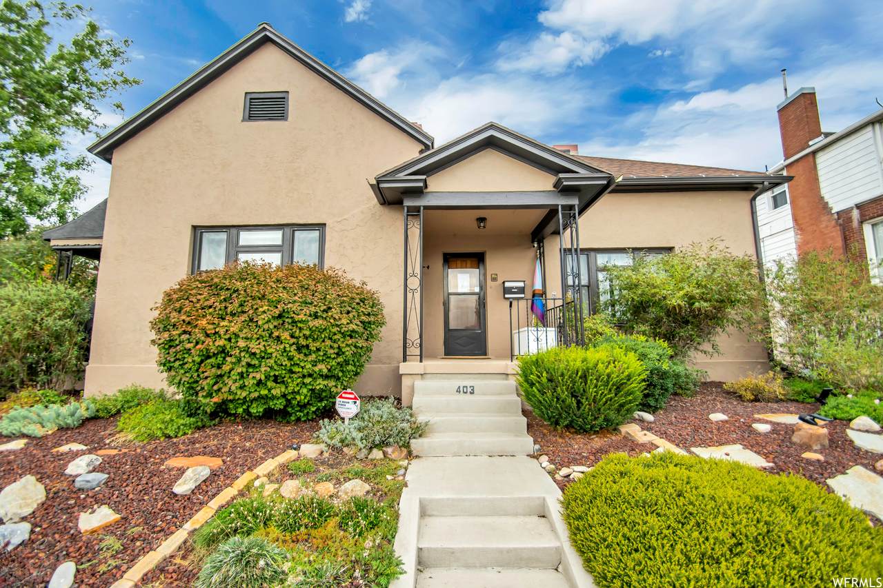 403 6TH Ave - Photo 1