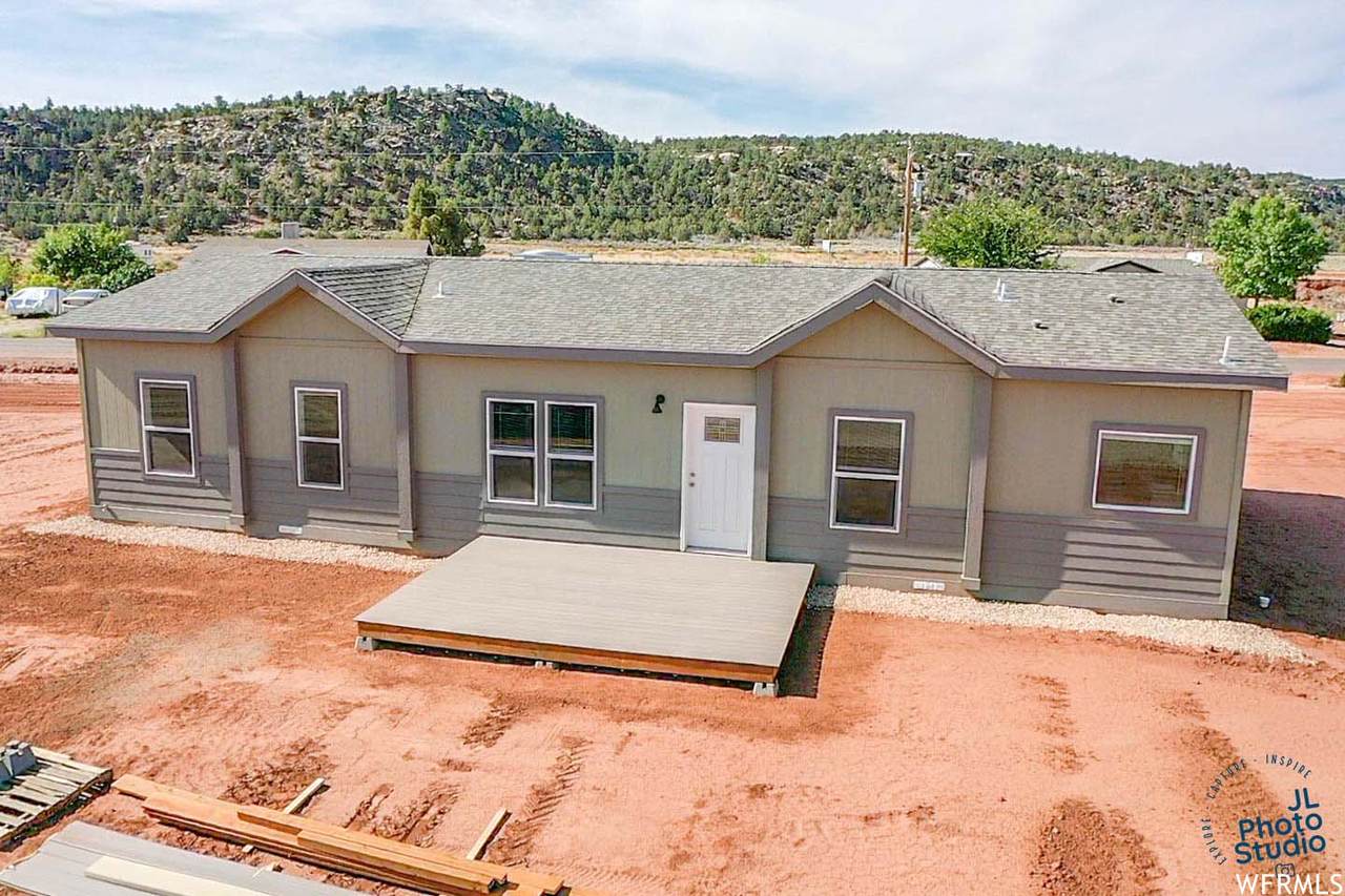 1322 Apple Blossom Ln - Photo 1