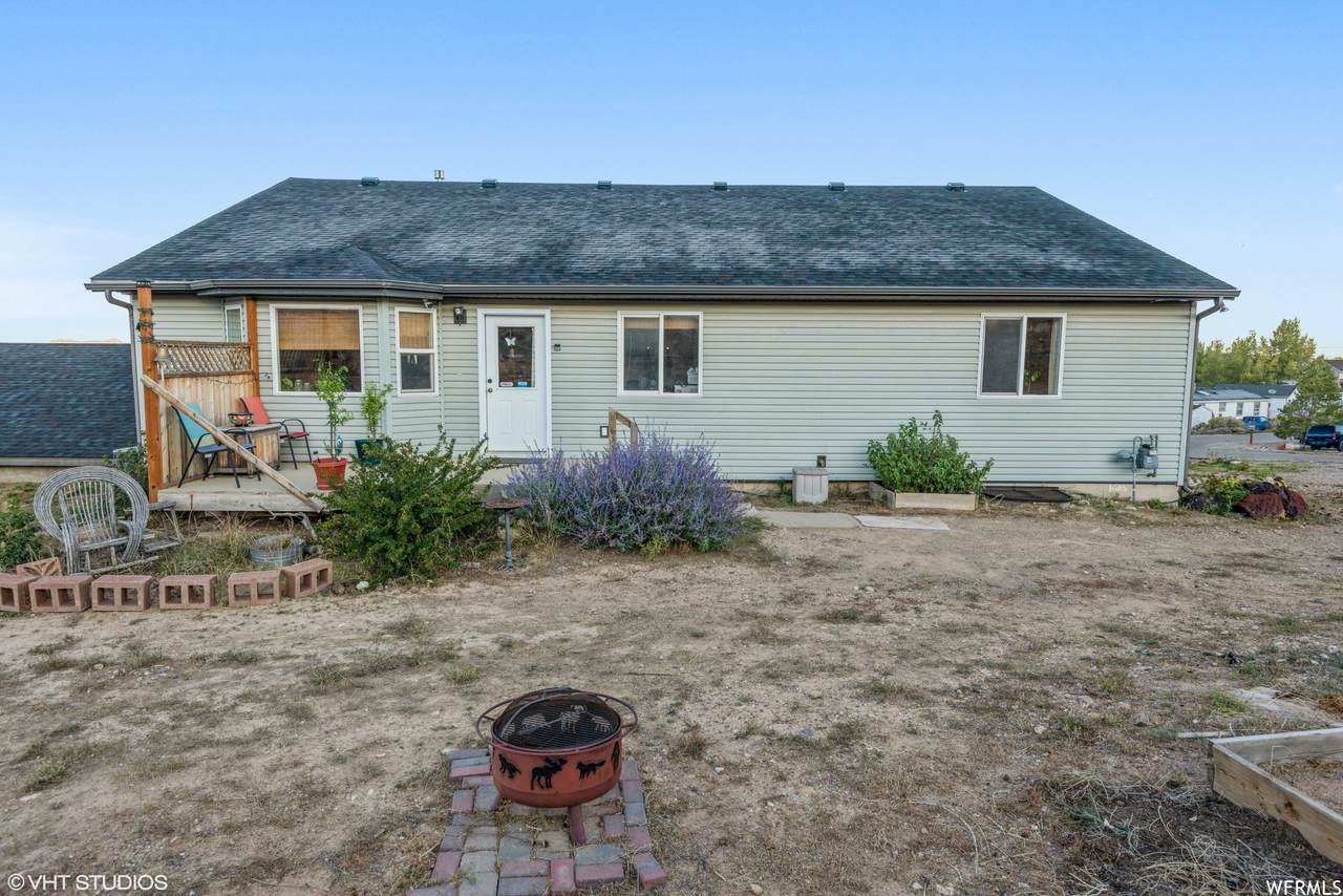 4355 Sagebrush Dr - Photo 1