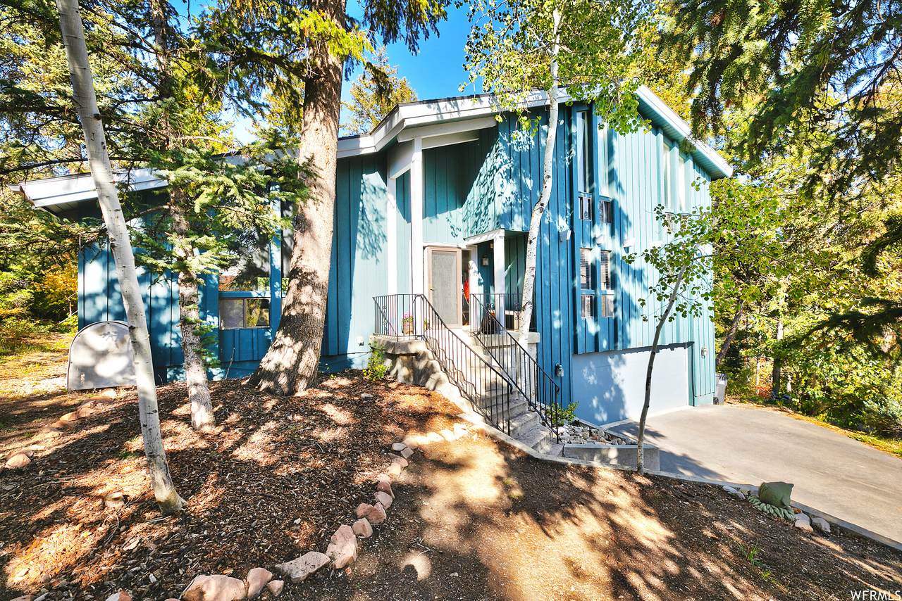 115 Parkview Pl - Photo 1
