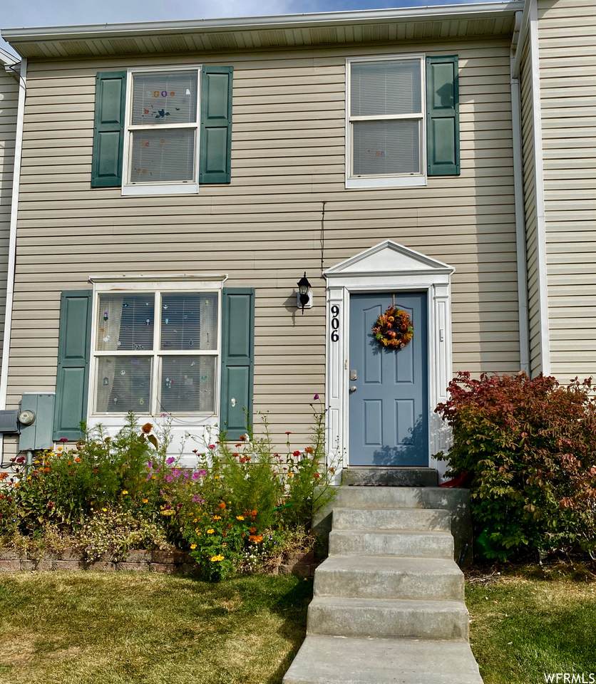 906 Gleneagles Ct - Photo 1