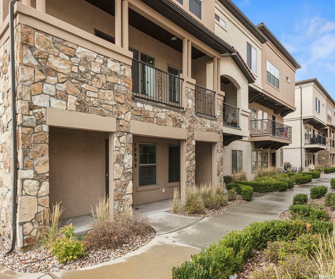 10898 Marsala Dr - Photo 1