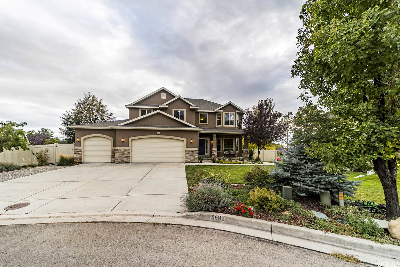 9562 Landon Cir Cir - Photo 1