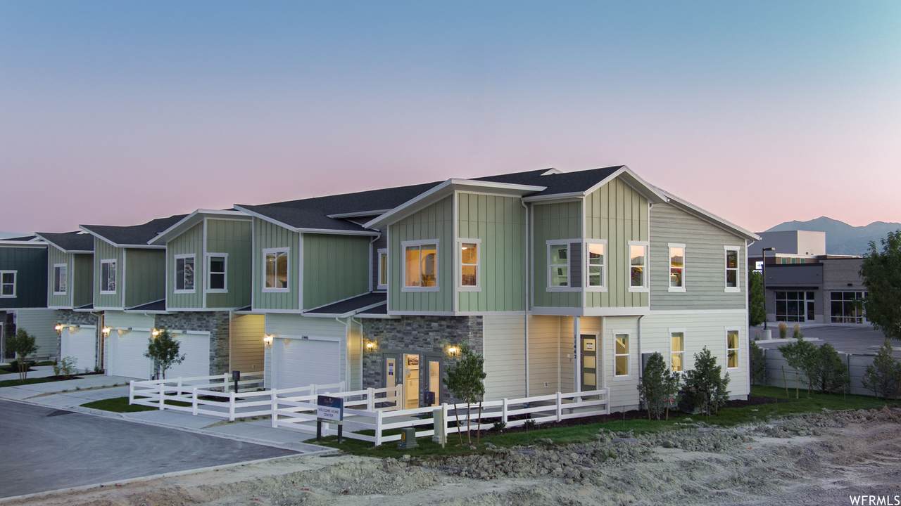 1138 Starry Night Dr - Photo 1