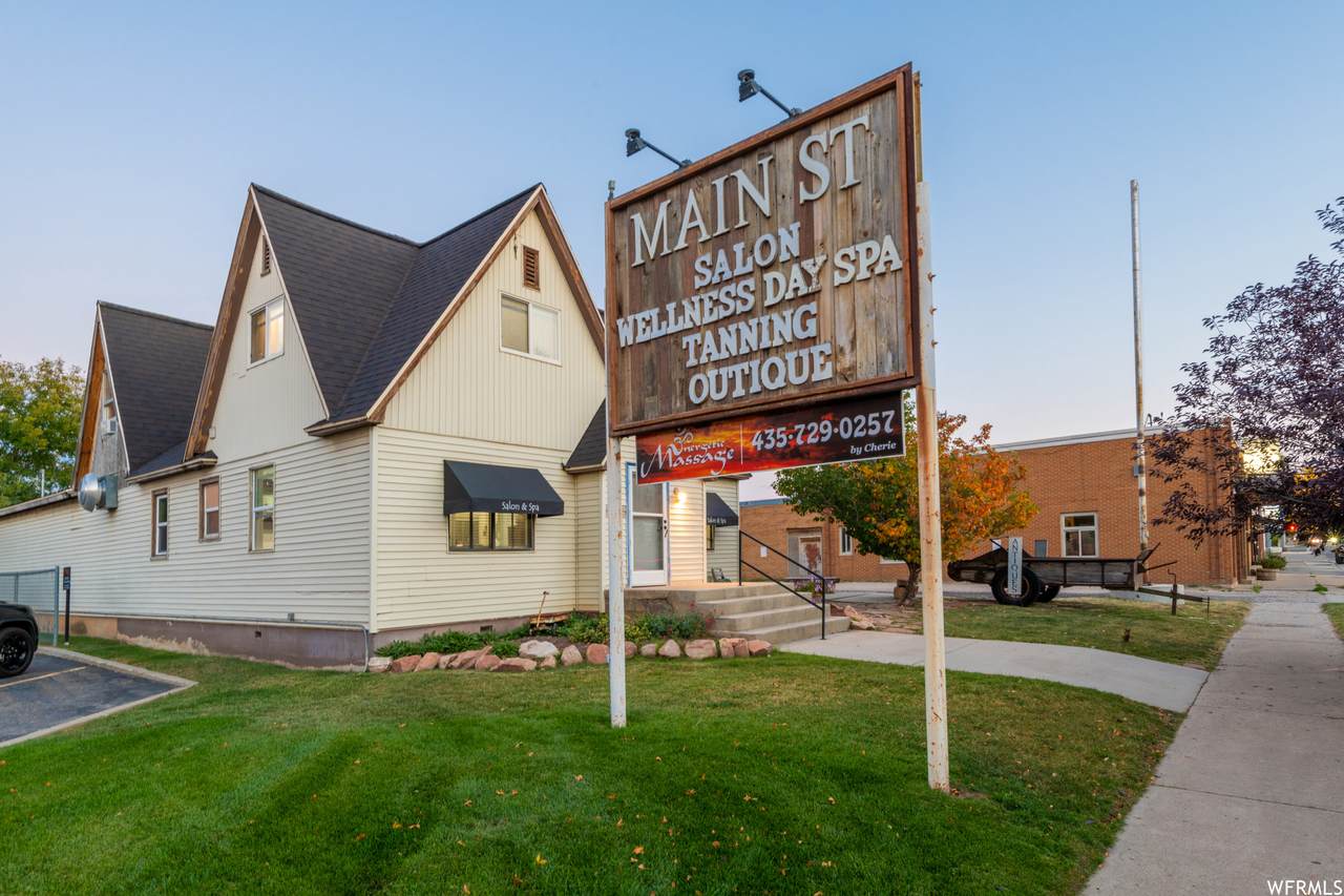 60 Main St - Photo 1