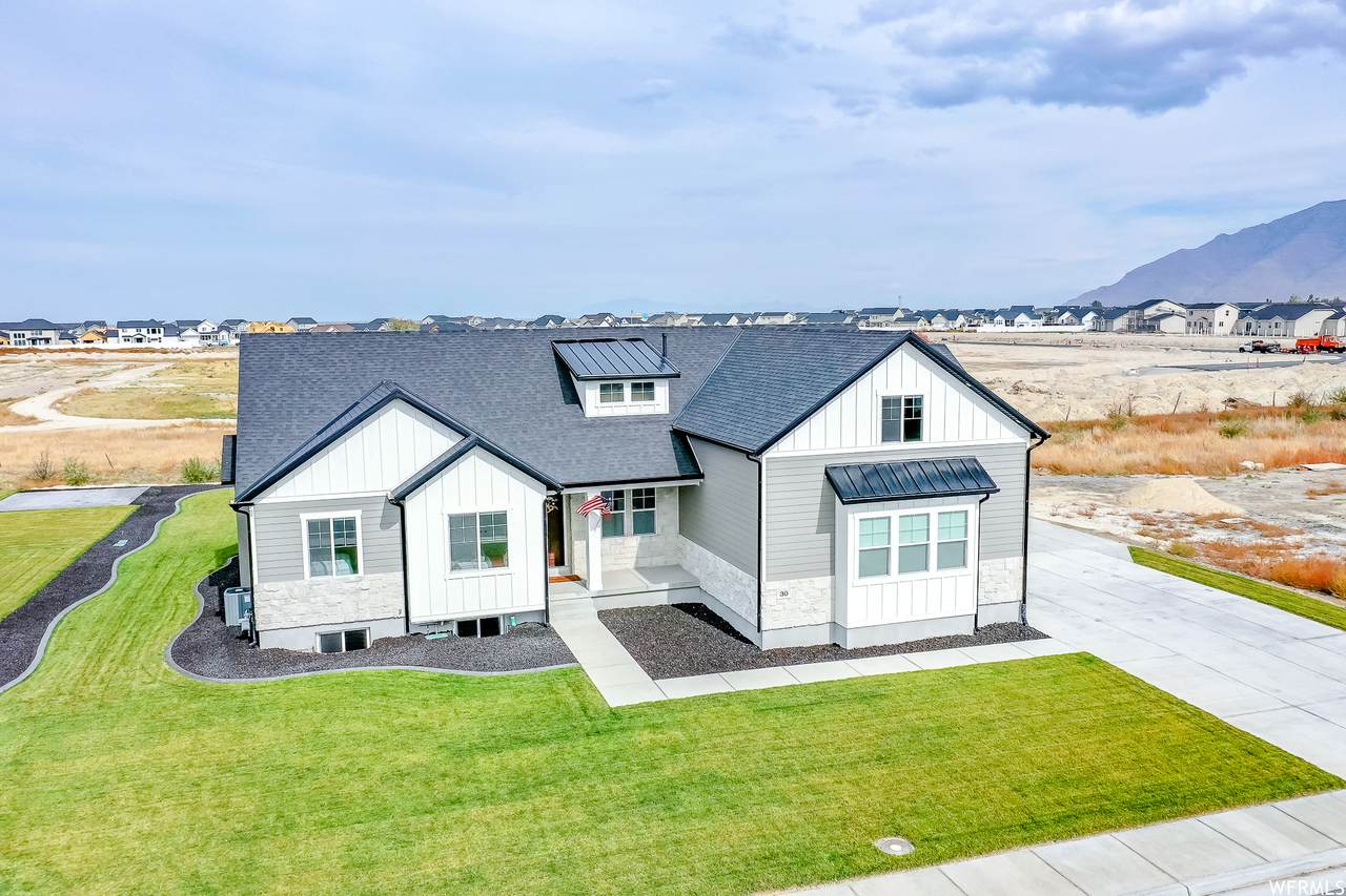 30 Pier Pl - Photo 1