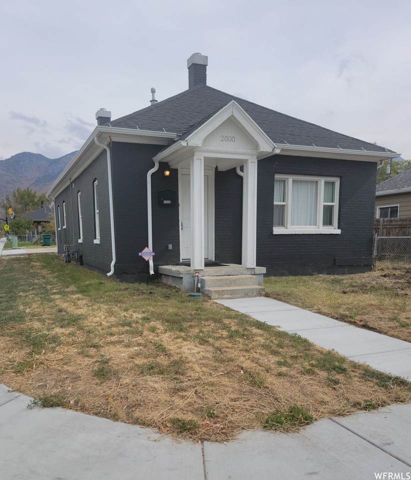 2000 Liberty Ave - Photo 1