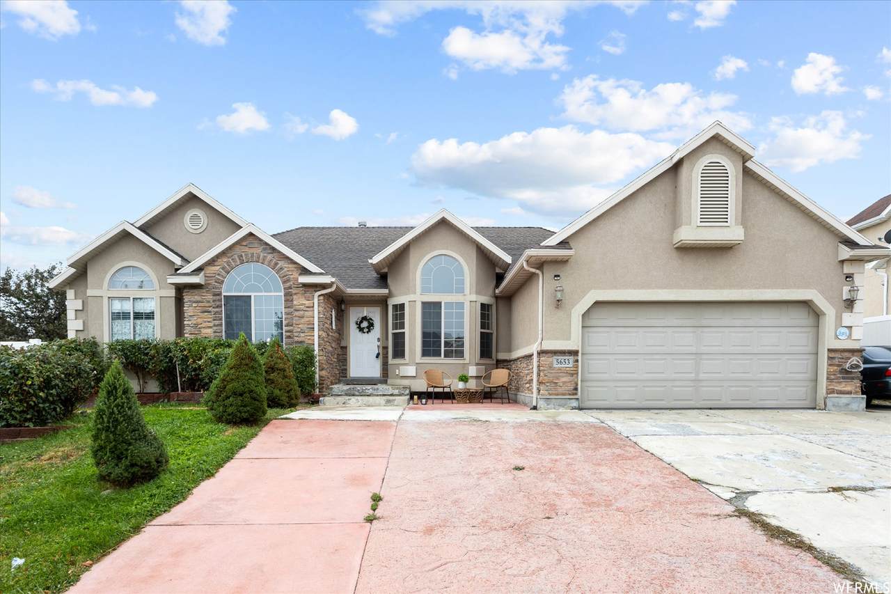 5653 Coral - Photo 1