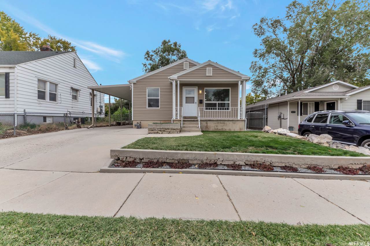 1041 Darling St - Photo 1