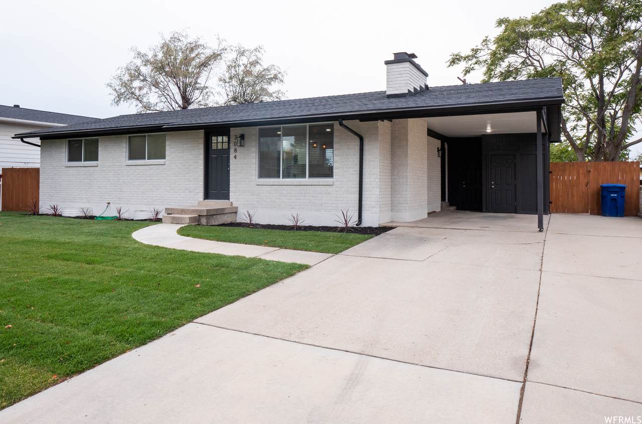 3084 Minuet Ave - Photo 1