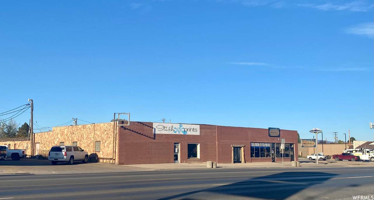 528 Main St - Photo 1