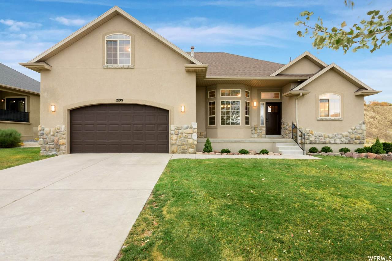 2199 Eagle Crest Dr - Photo 1