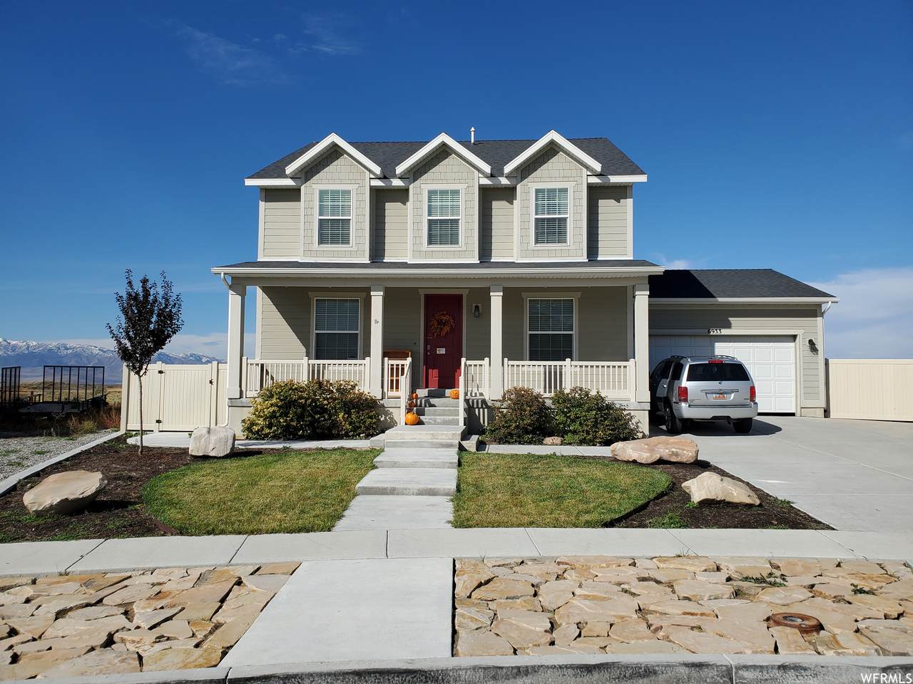 6933 Stansbury Pkwy - Photo 1