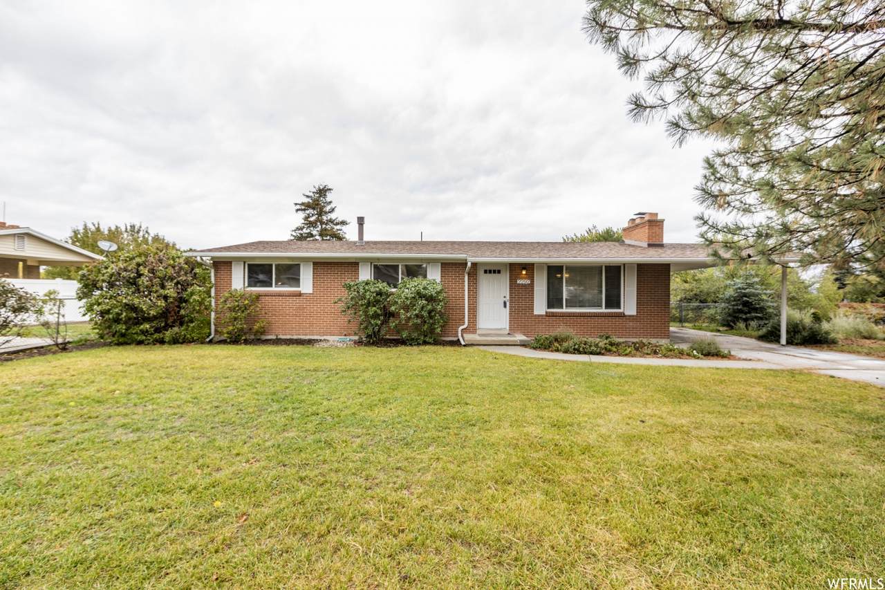 2292 Saddle Way - Photo 1