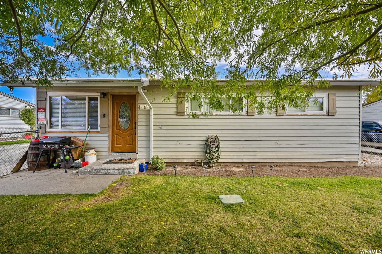 5193 Pieper Blvd - Photo 1
