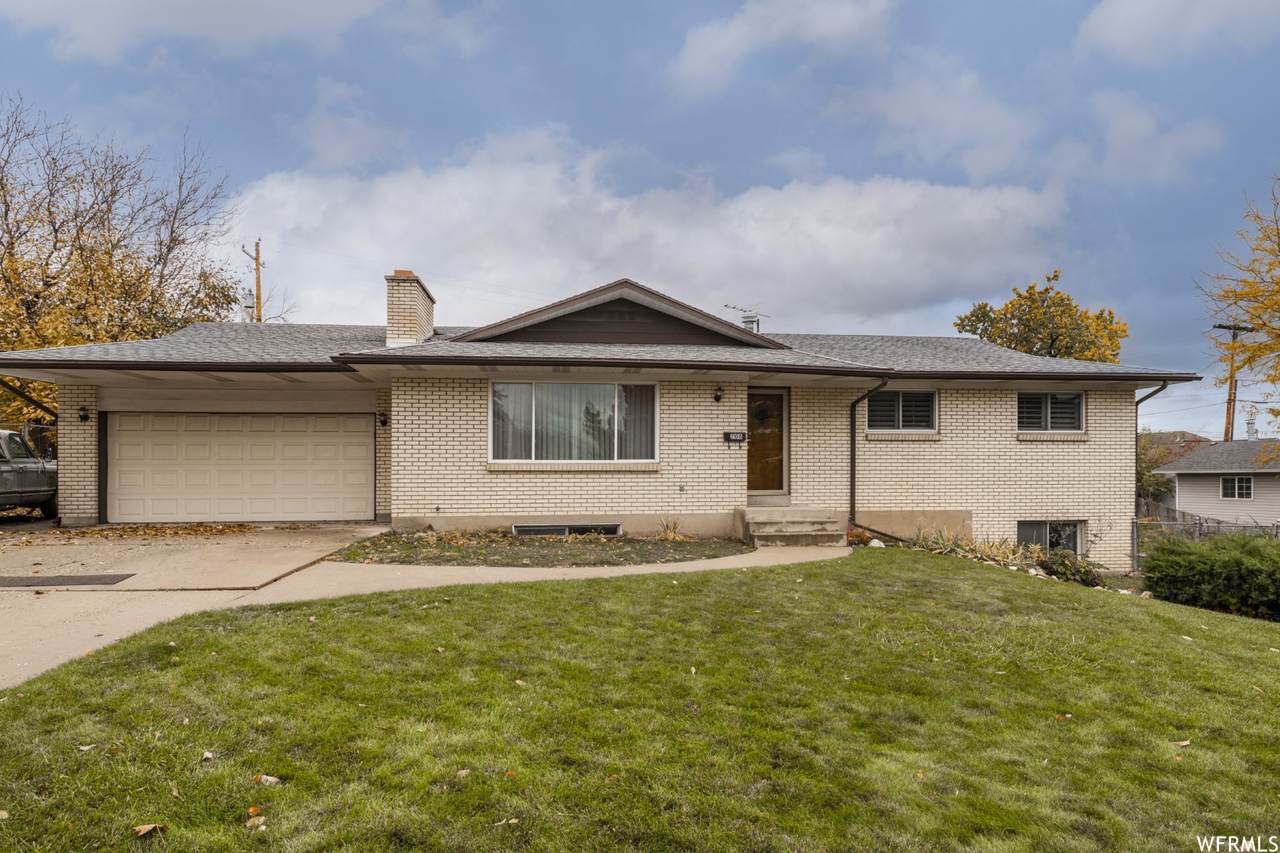 208 2100 - Photo 1